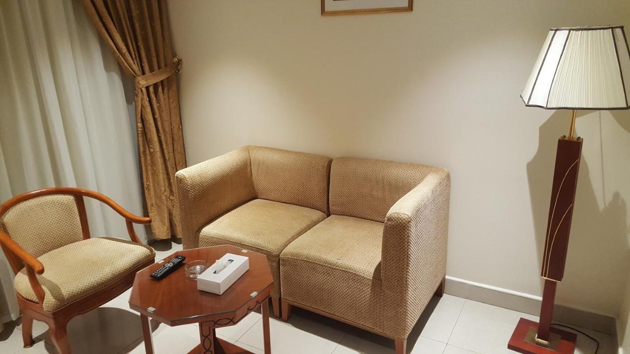Al Muntazah Plaza Hotel Doha Exterior photo